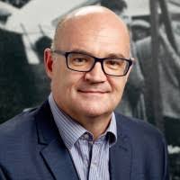 Andrew Cottam's Instagram, Twitter & Facebook