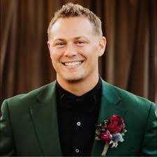 Brandon Burns's Instagram, Twitter & Facebook