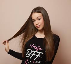 Nađa Brkić (13), jedna od najpoznatijih i najmlađih youtuberki na Balkanu:  Za sve je kriva tetka Marina