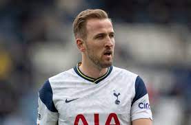 According to eurogamer, fortnite players will be able to purchase and play with a cartoon skin of both tottenham hotspur star kane, in an england home kit, and marco reus, in a german kit, beginning on june 11. Tottenham Hotspur Star Harry Kane Now An Icon In Fortnite
