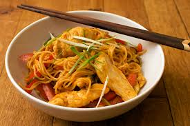 Italian chicken noodle soup / (if the noodles absorb a lot of liquid, add more broth. Sticky Lemon Chilli Chicken Noodles Jono Jules Do Food Wine