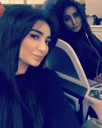 Shahzoda Dubayda, Munisa Londonda, Lola Moskvada: Qish faslini sayohatda  o'tkazayotgan o'zbekistonlik mashhurlar (foto)