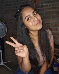 Esmeralda Ramos's Instagram, Twitter & Facebook