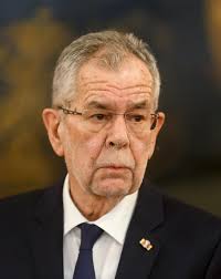 Präsident van der bellen ist klug genug anzuerkennen, dass die regierung demokratisch gewählt wurde. Austrian President Alexander Van Der Bellen Editorial Image Image Of Bellen Austrian 109577265