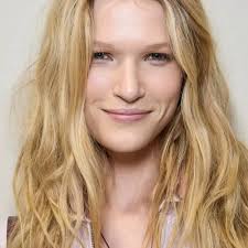 Jak żyć długo i szczęśliwie? Rozmowa z dr n. med. Anna Modelska-Ziółkiewicz,  prezeską Polskiego Towarzystwa Medycyny Anti-Aging