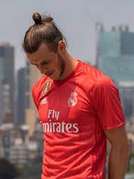 Icon sports compatible with juventus f.c. Adidas Uses Ocean Plastic For Coral Coloured Real Madrid Kits