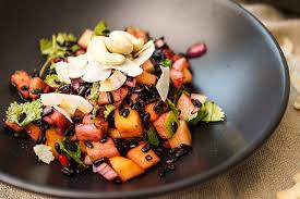 Schwarzer Reis Salat Mit Mango Und Apfel Recipe Elle Republic