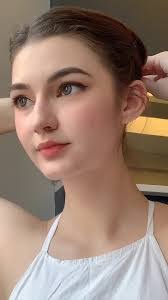 Mona Lawrence's Instagram, Twitter & Facebook