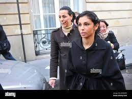 Sister samira hi-res stock photography and images - Alamy