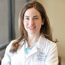 Dina Salman's Instagram, Twitter & Facebook