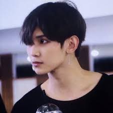 Pin By On Ateez In 2020 Pretty Boys Cybergoth Icon