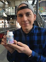 Amanda Endicott (@AmandaEndicott0)