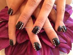 Black And White Always Looks Right Swarovski Crystal Offset On Squared Off Nails Nails Acrylic Nails Nail Art