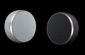 Vodafone offers a small gps tracker with an integrated rechargeable battery, which is said to the small device called curve is compact enough to be used as a key ring. Vodafone Curve Vermarktung Des Neuen Gps Trackers Gestartet Deskmodder De