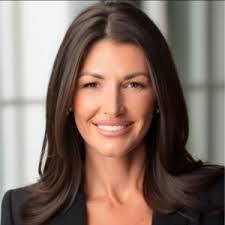 Leslie Gilman's Instagram, Twitter & Facebook