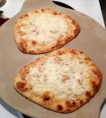 Garlic Cheese Naan Omg So Good Food Recipes Foodie