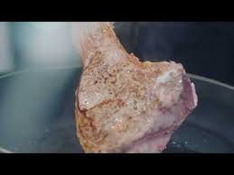 Decouvrez Le Secret De Cuisson D Une Cote De Veau Rosee Du Chef Philippe Etchebest Youtube