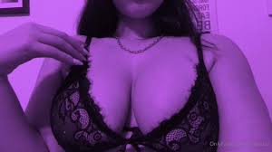 Fiiogarcia mostrando tetas