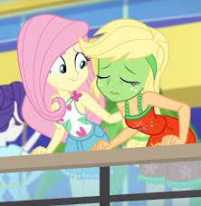 Equestria girls 'better together' choose your own endingepisode: Pin De Nick Frayser En Applejack And Fluttershy Fluttershy Fondos De Pantalla Divertidos Ponis