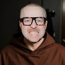 Aaron Doan (@aaronmdoan)