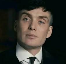 منذ أن أجبرته والدته على الزواج مني وترك حبيبته وهو لا يصبر على النظر في  وجهي ولو دقيقة، لا يحبني ولم يحاول ذلك، في نظره أنا قبيحة المنظر، ومهملة  ولا أجيد فعل