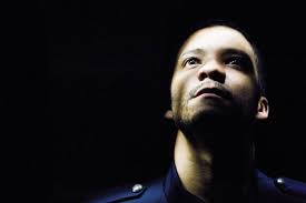 Sesi-SP repudia caso de cantor negro que ficou na mira de arma da PM