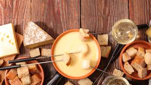Fondue Savoyarde Econome Mais Succulente Recette En 2020 Fondue Savoyarde Alimentation Aliments Sales