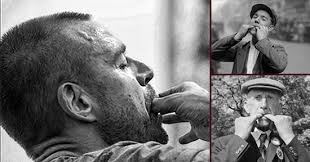 Simply draw back your tongue in a way that it floats at the level of your lower front teeth. Learn In 5 Minutes How To Whistle With Your Fingers Really Loud Ask A Prepper