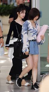 Red Velvet Irene Yeri Feet R Kpopfeets Kpopfeets Kpop Red Velvet Irene Velvet Clothes Wendy Red Velvet