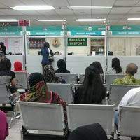 Jabatan imigresen selangor cawangan pelabuhan klang menyelamatkan 105 wanita warga asing yang dikurung di premis empat tingkat sebuah syarikat agensi pembantu rumah. Jabatan Imigresen Malaysia Government Building In Shah Alam