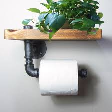 1001 Idees Etagere Wc 40 Modeles Pour Trouver Le Meuble Ideal Deco Toilettes Porte Papier Toilette Deco Wc