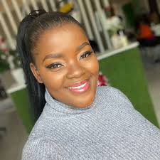 This mama needs recommendations where to get her eyebrows, lash lift, &  hair done -Thanks in advance!