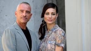 Abbiamo sognato tutti il giorno delle nozze fra il cantante e marica , raggianti e belli come il sole. Raffaela Ramazzotti Compie 8 Anni Le Dediche Di Papa Eros Mamma Marica E Aurora