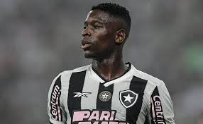 Ídolo do Botafogo, Luiz Henrique não será jogador do rival e jornalista garante: “Ele odeia o Flamengo”