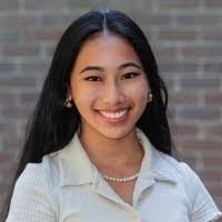 Corinne Hare's Instagram, Twitter & Facebook