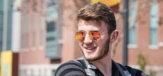 Daniel Mcaleavey's Instagram, Twitter & Facebook