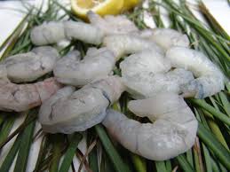 Ich lasse sie immer in einem sieb auftauen nachdem sie einmal in einer schale direkt in der auftauflüssigkeit lagen. Black Tiger Garnelen Pnd Ohne Kopf Und Schale 16 20 Tiefgefroren 1000 G