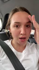 Isabelle Estes's Instagram, Twitter & Facebook