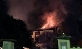 Se in politica bisogna guarire i mali e non vendicarli, allora la questione strassoldo è un'occasione d'oro per il riscatto di palazzo belgrado. Legnano Brucia Un Palazzo Notte Di Paura In Via Mentana Prima Milano Ovest