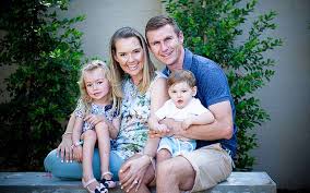 Families storing blood from baby's umbilical cord in the hope it'll cure  cancer and Alzheimer's