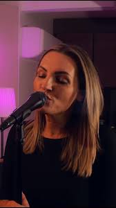 Nikki Kosmider Heuskes Entertainer