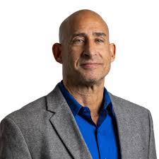 Eli Levine's Instagram, Twitter & Facebook