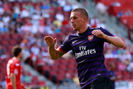Hope For Man United Arsenal Fans Want Persie Out Sports Football Emirates24 7