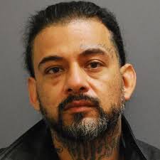 Alberto Deleon's Instagram, Twitter & Facebook