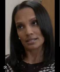 Best looking side chick David had.....Maggie. Jennifer, or Erica???? Me  personally, I didn't care for none of them and they all kind of favor  eachother just have different skin tones. I will