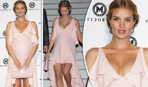 Rosie has been in a relationship with actor jason statham and his victoria's secret angel girlfriend are pregnant bikinis and baby bumps make the best news carolina gonzales. Rosie Huntington Whiteley Flaunts Growing Baby Bump In Boob Baring Pink Gown Celebrity News Showbiz Tv Express Co Uk