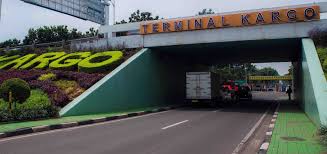Parkiran terminal 1,2,3 bandara soekarno hatta dan rawa bokor tangerang pool bandung: Angkasa Pura Kargo