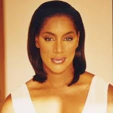 Nadia Sellers's Instagram, Twitter & Facebook