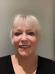 In the Glow with Style Maven Elisabeth Waters