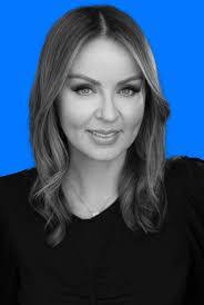 Jaclyn Cummings's Instagram, Twitter & Facebook